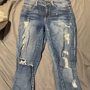 Distressed High Rise Jeans